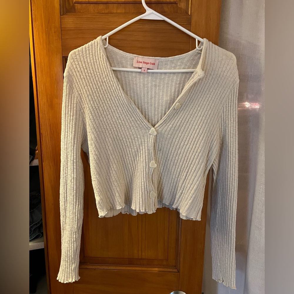 Lisa Says Gah Buttoned Cardigan Size SMALL.